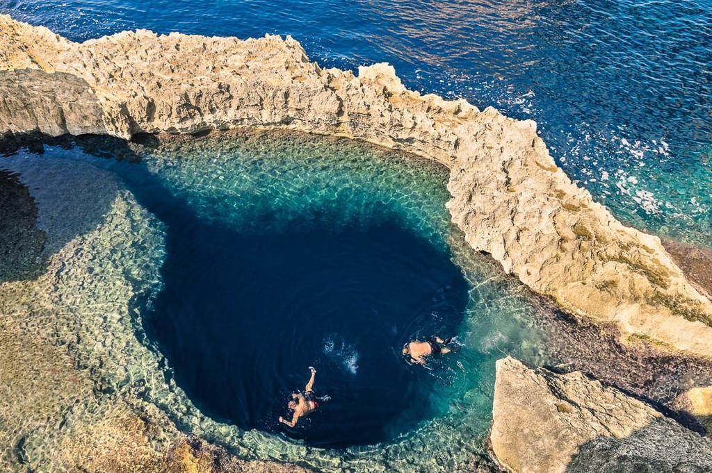 ホテルTa'Kemmuna Qala エクステリア 写真